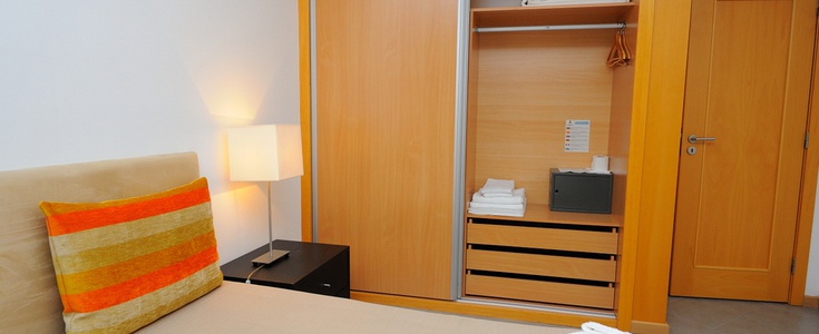 ONE-BEDROOM APARTMENT WITH BALCONY (4 PAX) Oceano Atlântico Apartments